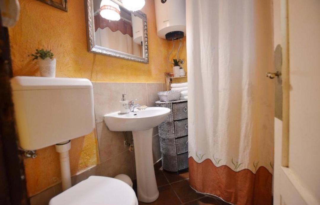 Studio Antique Rovinj Appartamento Esterno foto