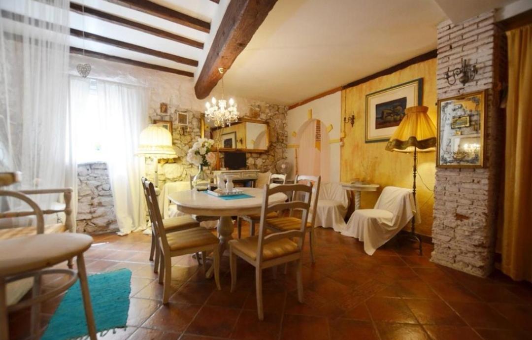 Studio Antique Rovinj Appartamento Esterno foto